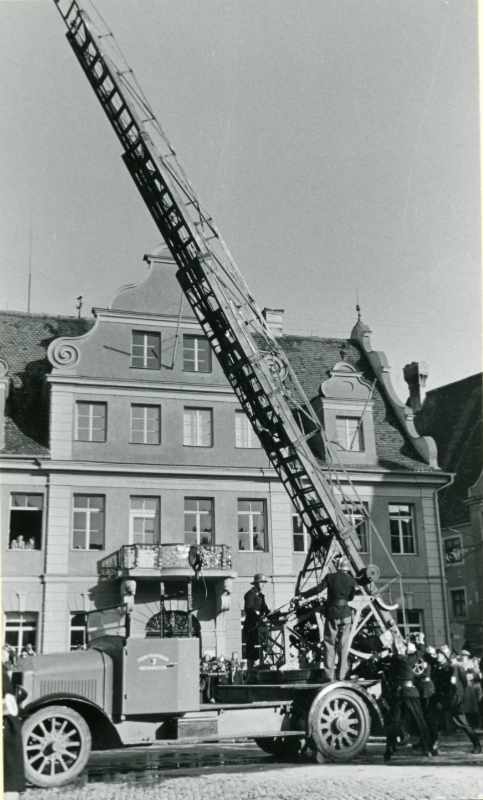 DL 24auf dem Marktplatz